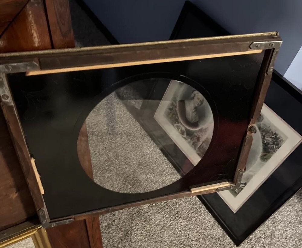 George Hills mirror clock