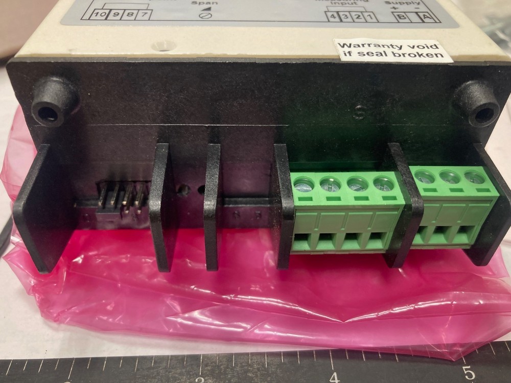 Grainger 12G502, Digital Panel DC Voltmeter, 0-20 VDC Input Range, Red LED