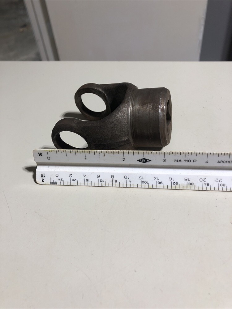 End Yoke PTO U Joint Spicer Dana 10-4-22 3/4 Square Code-02