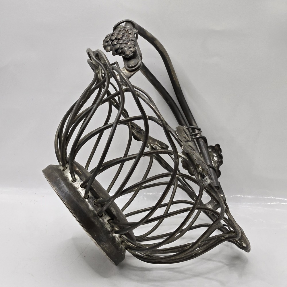 Studio Silversmiths By Godinger SILVER PLATE WIRE BASKET GRAPEVINE Swing Handle