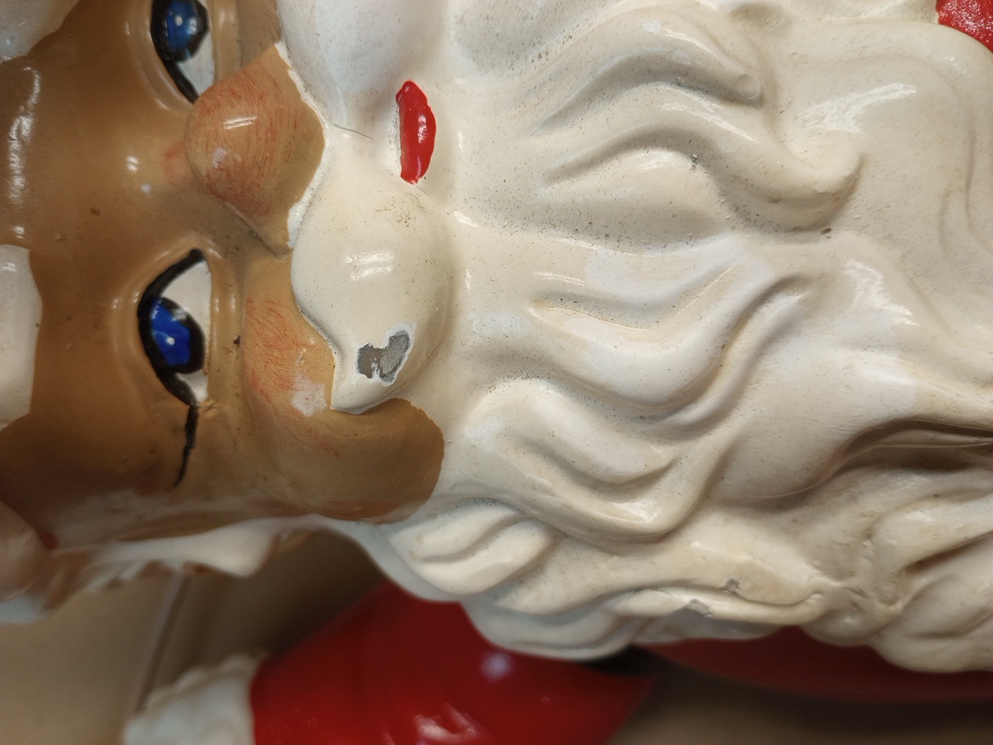 1997 Barthelmess Inc - Climbing Santa Claus Resin Indoor Outdoor