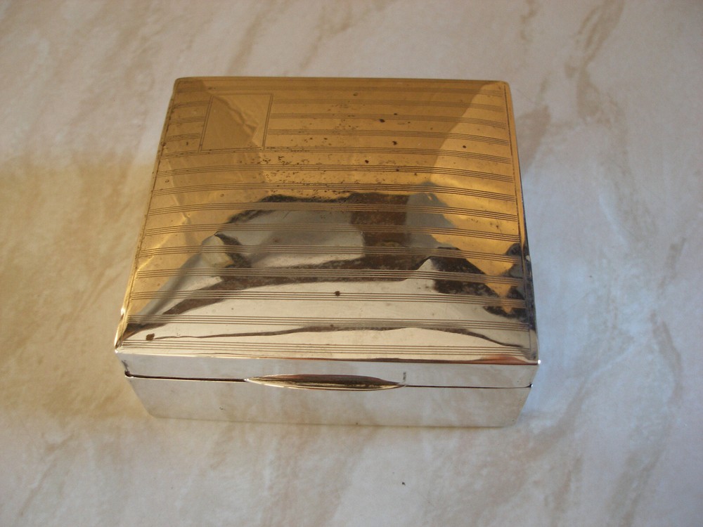 VINTAGE STERLING SILVER CIGARETTE / TRINKET BOX