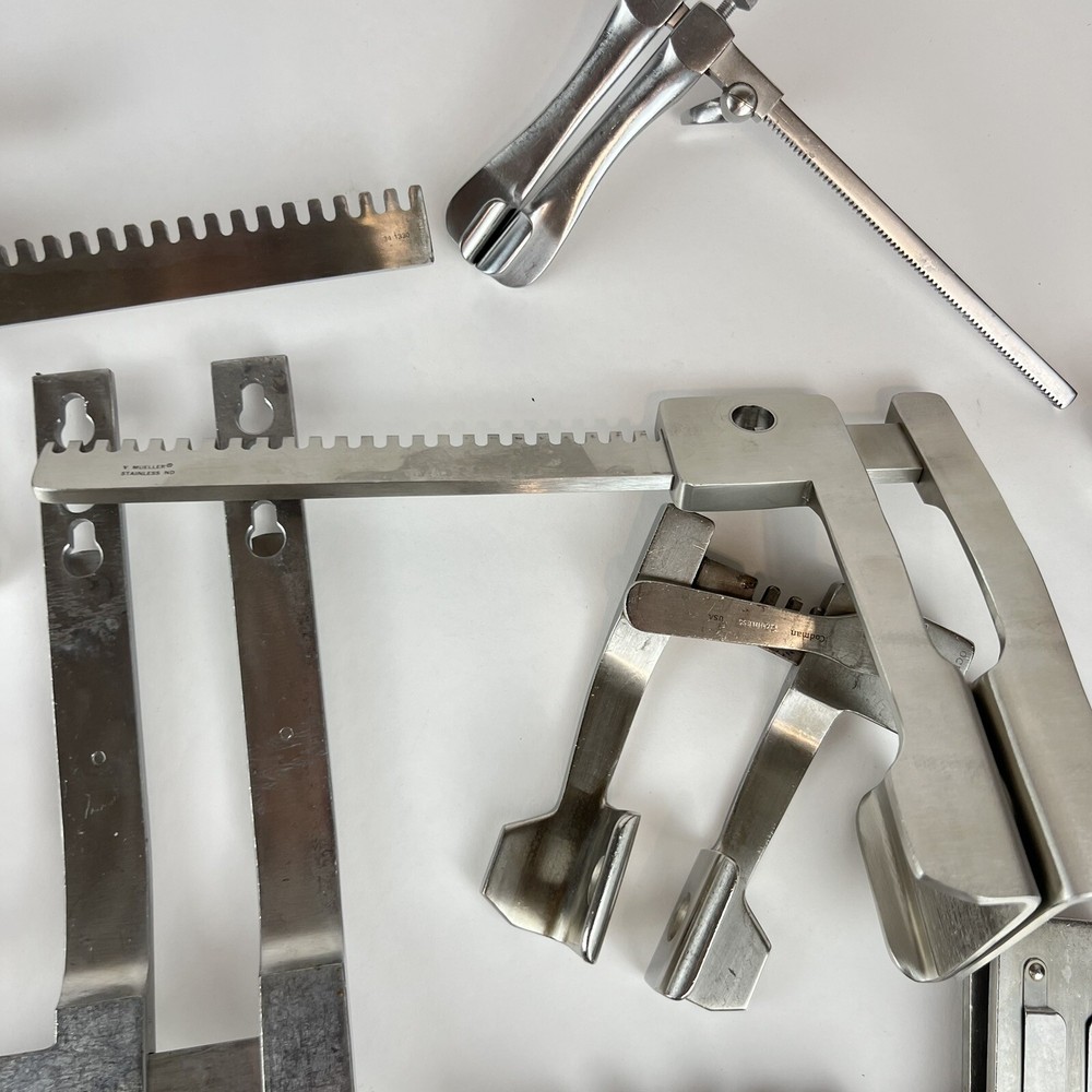 Pilling And More Retractor Spreader Set