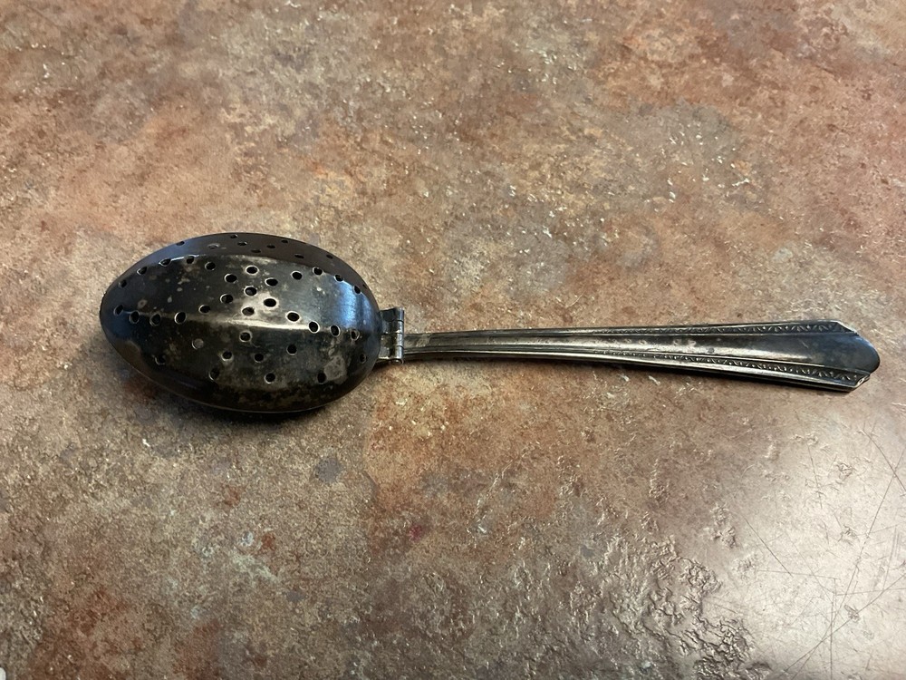 Vintage WM A Rogers A1 plus tea infuser Oneida Ltd