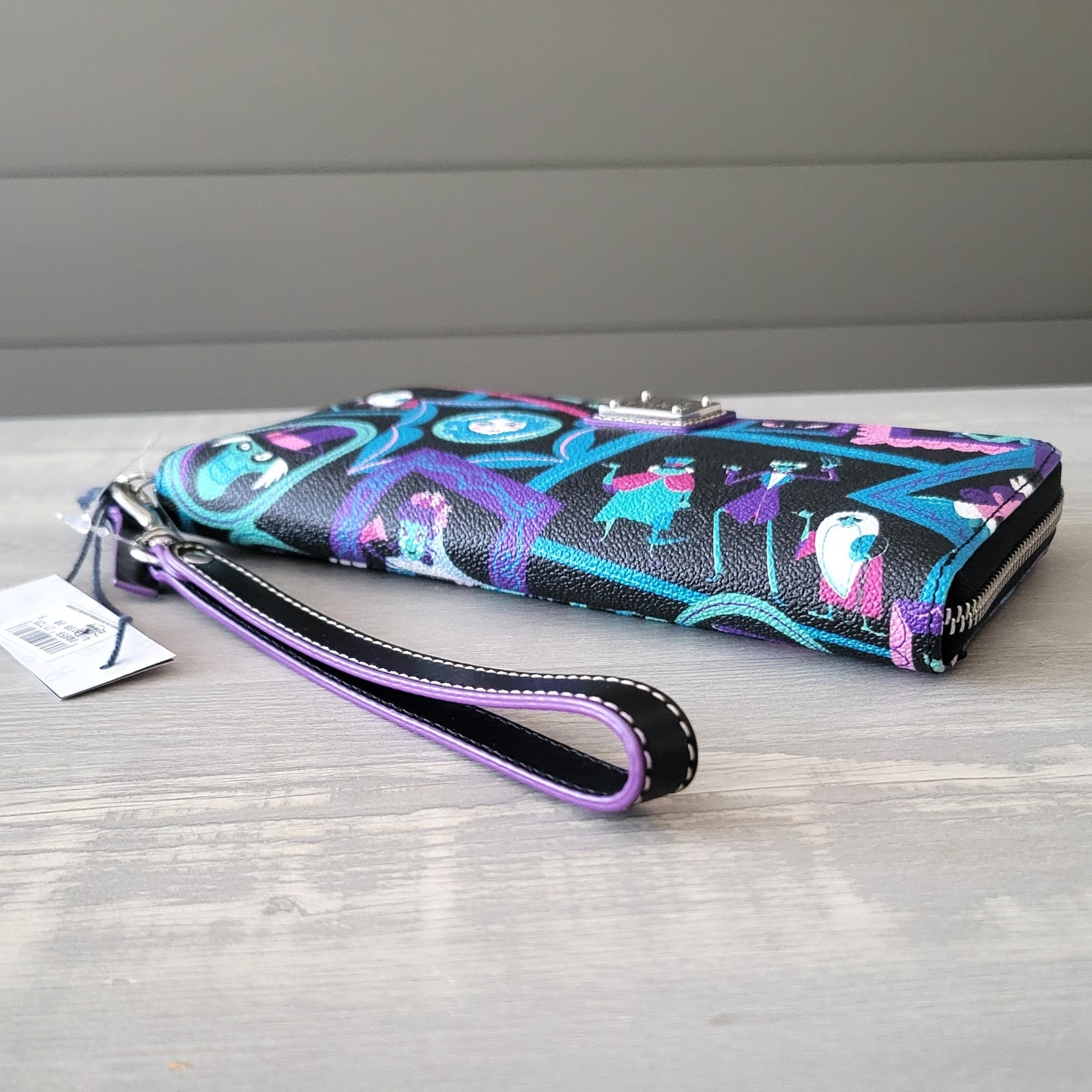 Disney Dooney Haunted Mansion Wallet Wristlet Madame Leota Ghosts Busts NWT