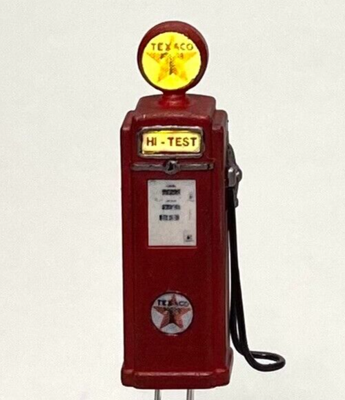 HO Scale Lighted Globe Fuel Pumps Kit -Assy/Paint Required (2397)