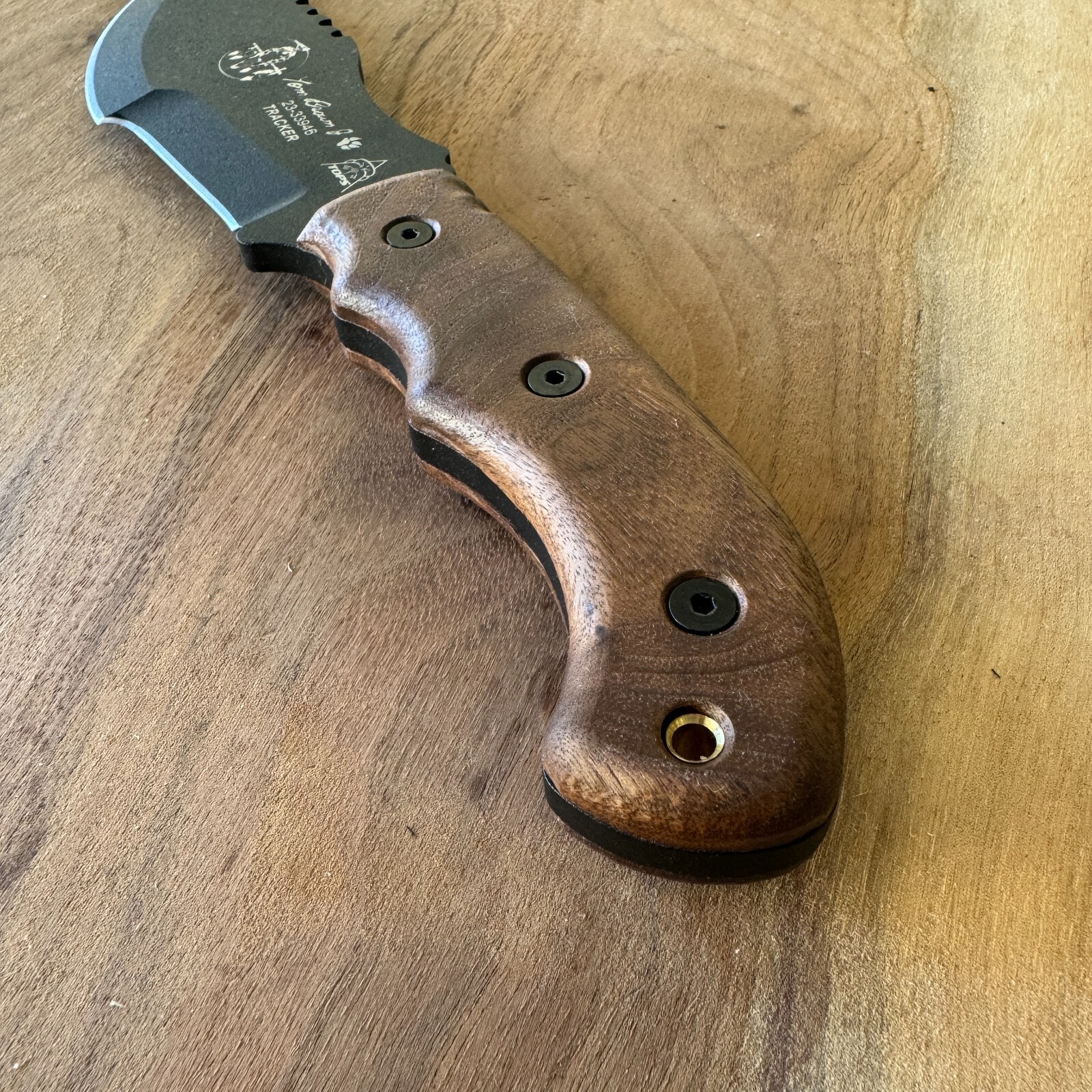 Walnut scales compatible with TOPS Tom Brown Tracker knife