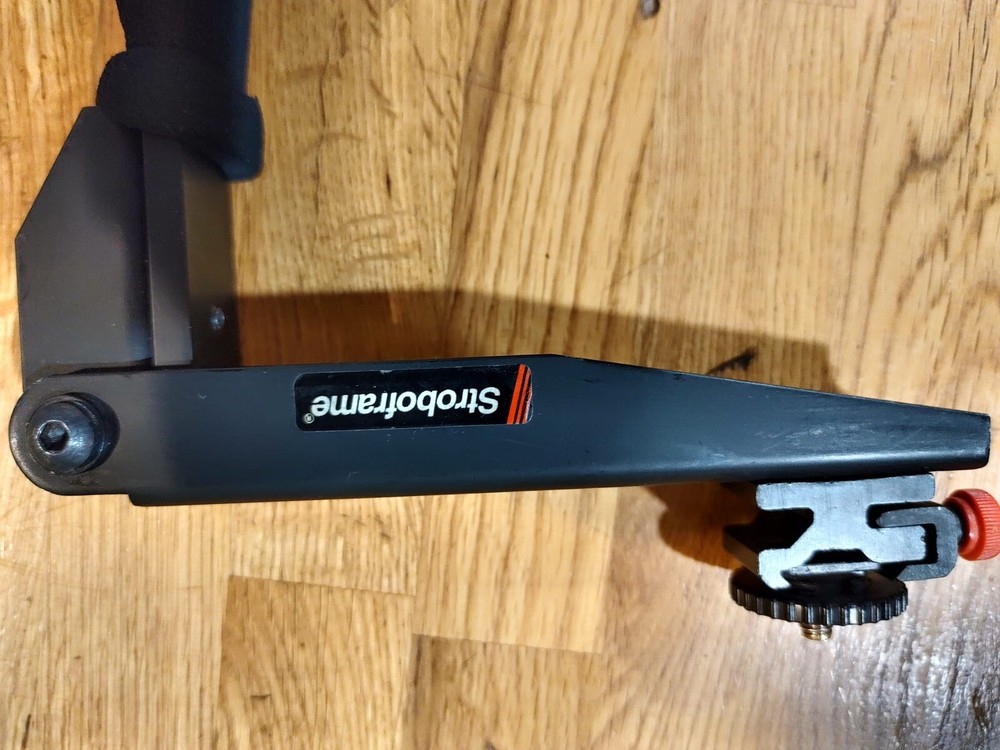 Stroboframe Quick Flip 350 Flash Bracket