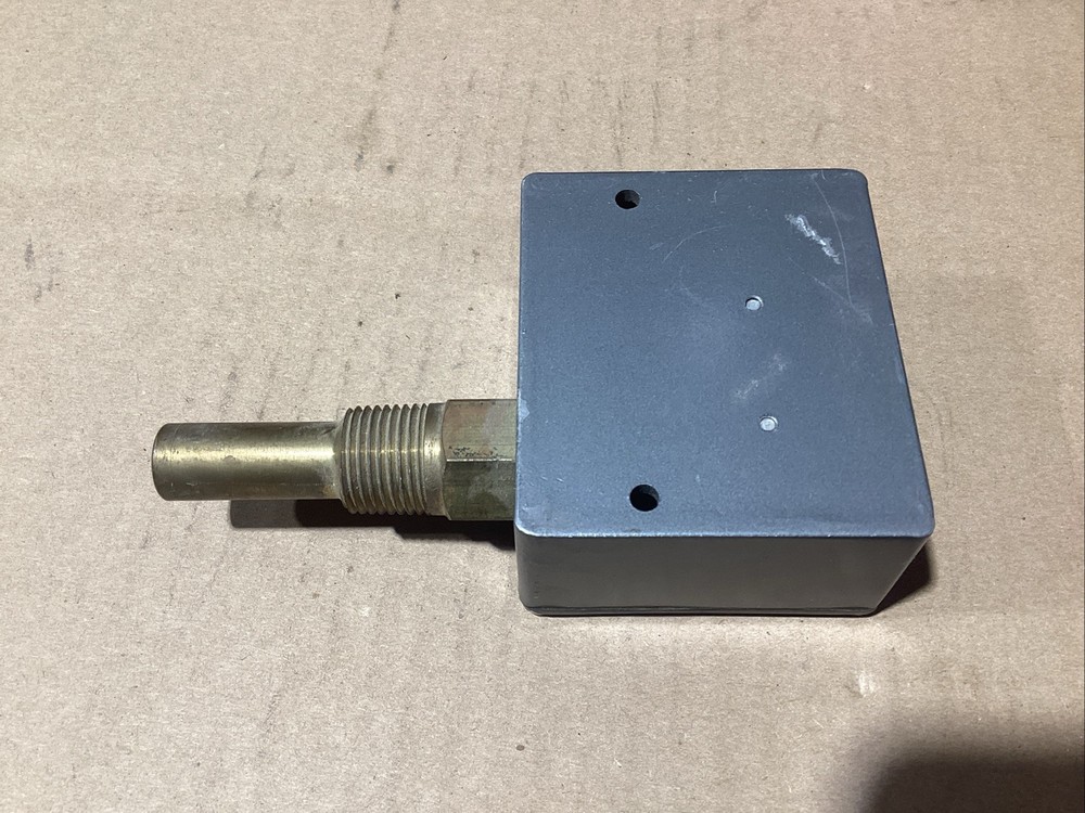 United Electric Differential Pressure Switch C7-108