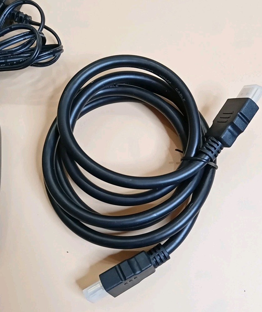 🤩. Two Smart TV Boxes One HDMI Cable