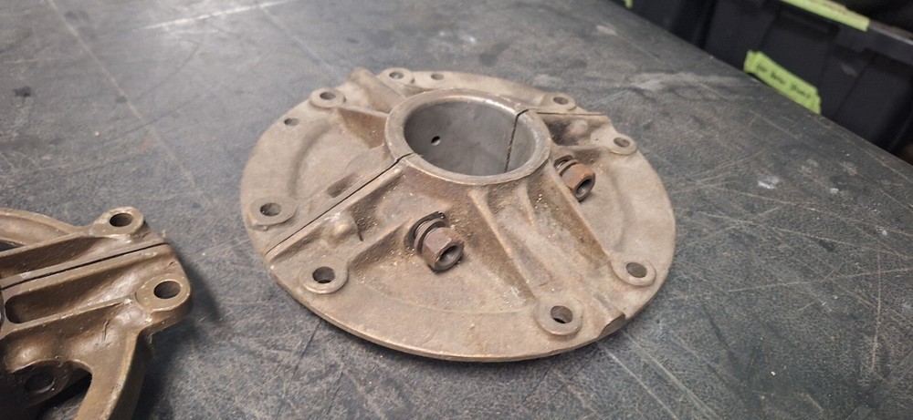 Offenhauser Offy engine Main Cages Midget 110 original