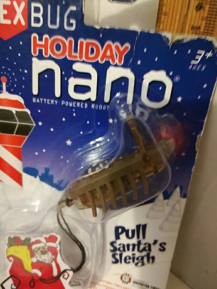 Hex Bug Holiday Nani Pulling Santa