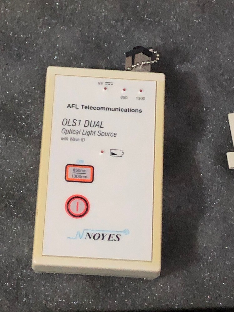 Noyes OPM4-2DAFL Optical Power Meter W/ OLS1 Dual Optical Light Source LS1D