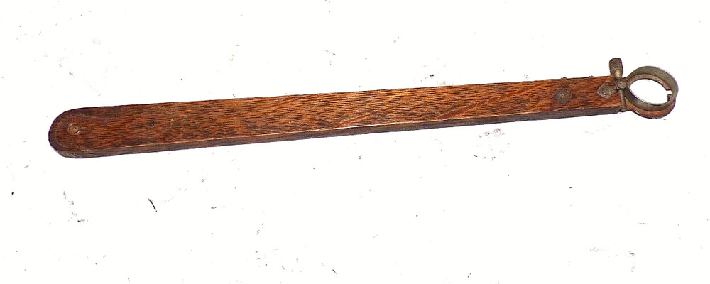 VICTOR DISC PHONOGRAPH ORIGINAL WOODEN SUPPORT ARM