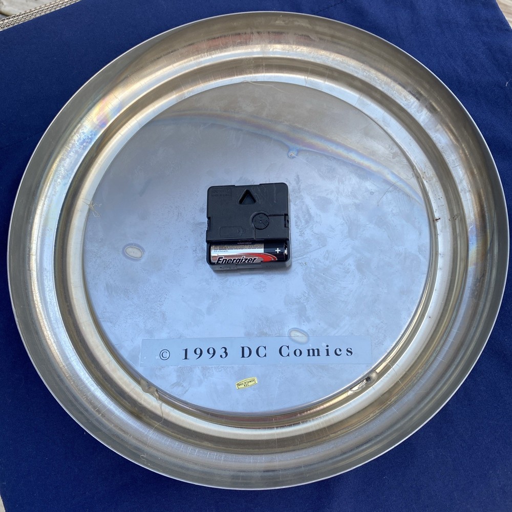 Superman DC comics 1993 12 1/2”clock with characters