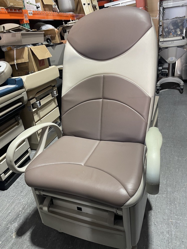Brewer 6500 Access High-Low Exam Table