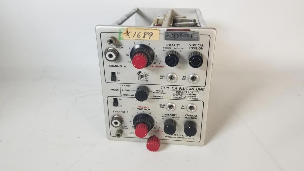 Tektronix Type CA Dual Trace Calibrated Preamp Plug-In Unit