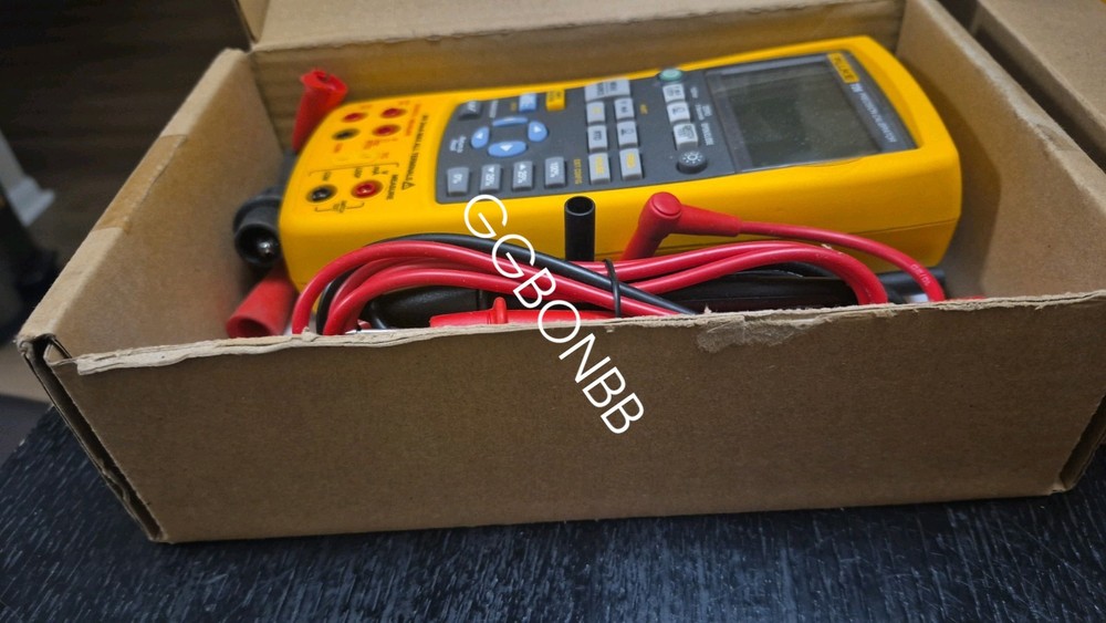 NEW Fluke 726 Precision Multifunction Process Calibrator FedEx or DHL or UPS