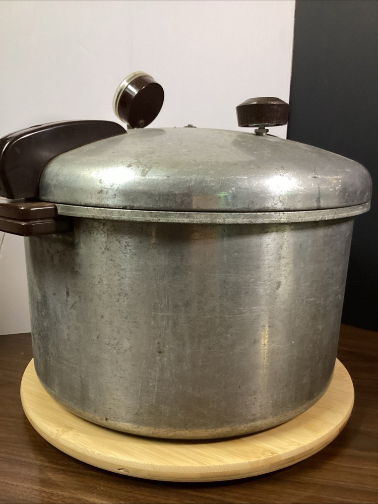 Presto, 16 Quart Pressure Cooker, Canner, Model 7 B