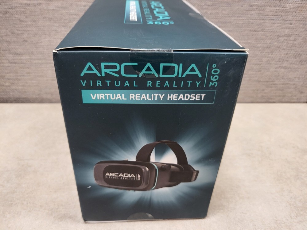 NEW Arcadia-Virtual Reality 360° Headset for Smart Phone Built in Action Button