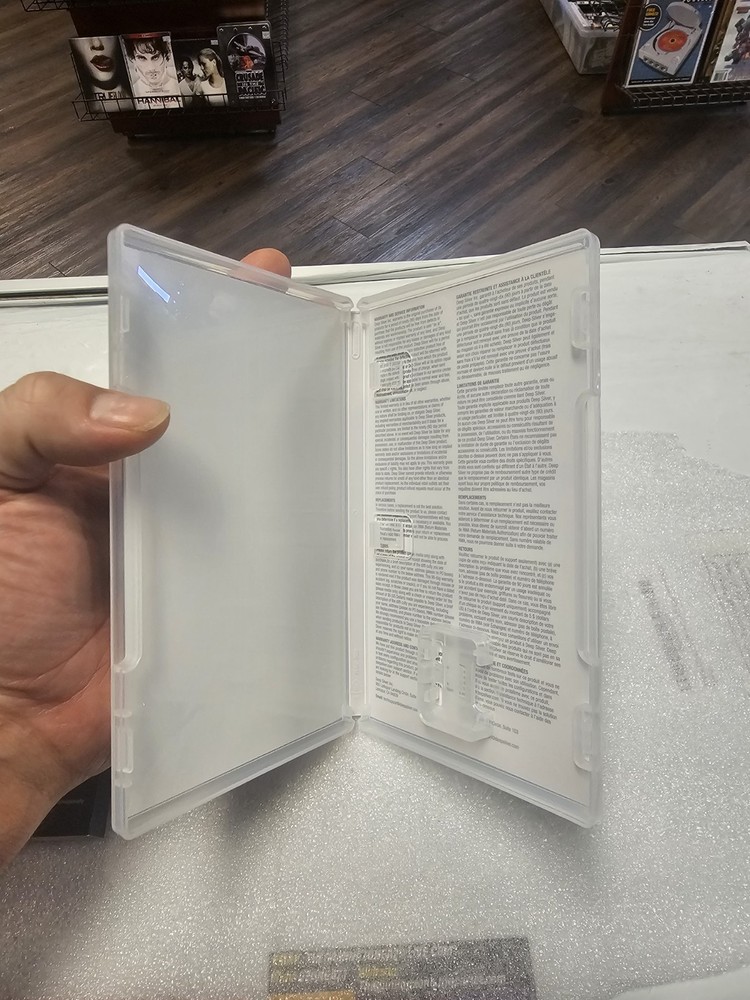 Authentic Replacement Original Case & Sleeve. Metro Redux (Nintendo Switch)