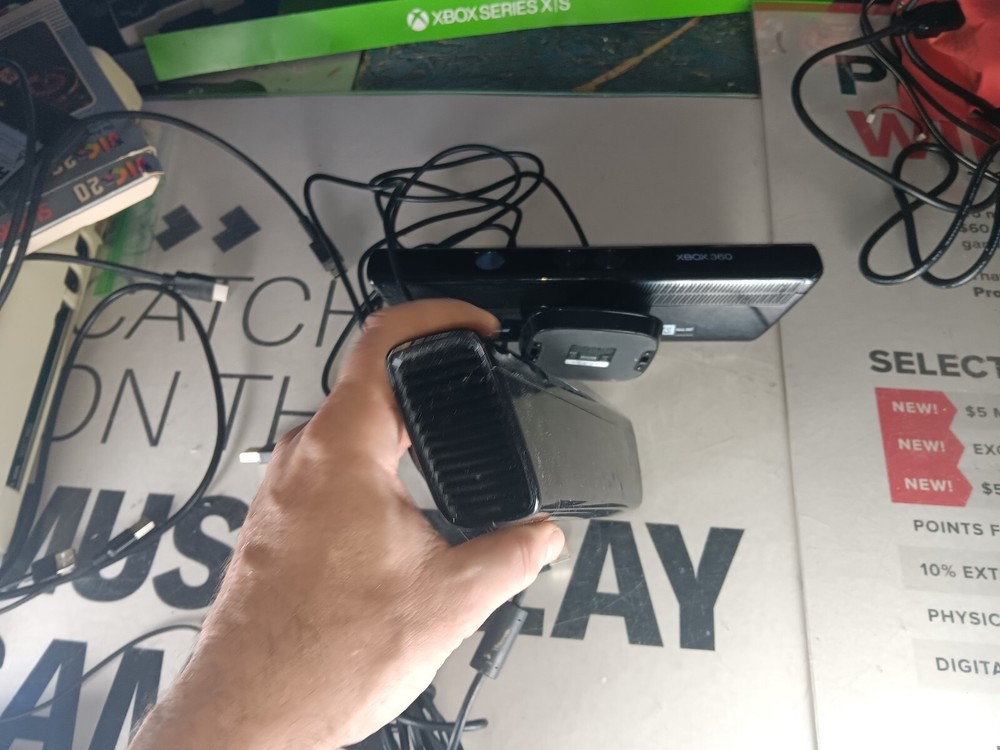 Microsoft XBOX 360 Original Kinect Sensor Bar Camera x 2-Untested-PARTS-READ ALL