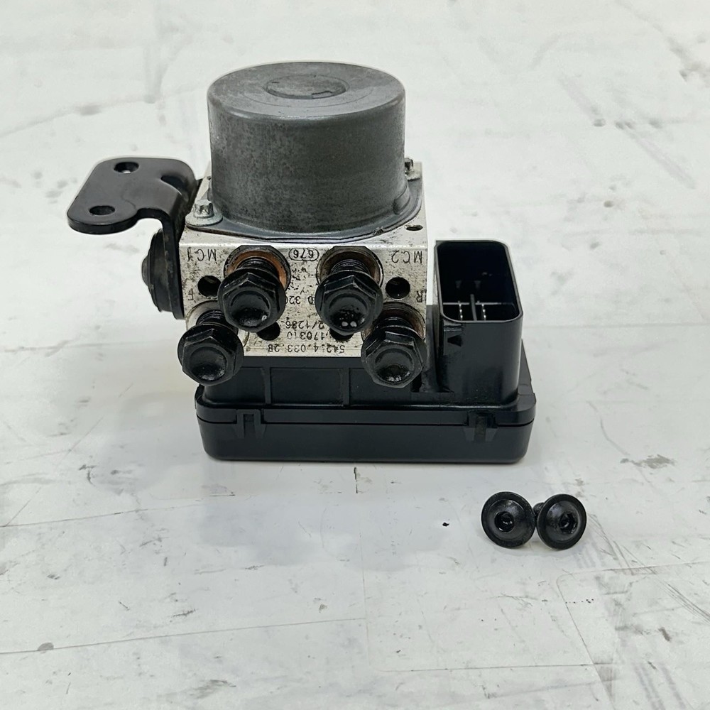 2016 - 2018 DUCATI HYPERMOTARD 939 ABS PUMP BRAKE SYSTEM CONTROL MODULE STOCK