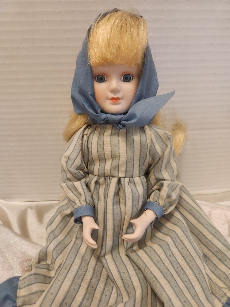 Haunted Doll Alice Active