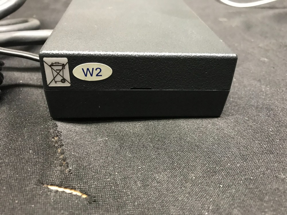 Extron P/2 DA2 Plus Two Output VGA Distribution Amplifier with Power Cord