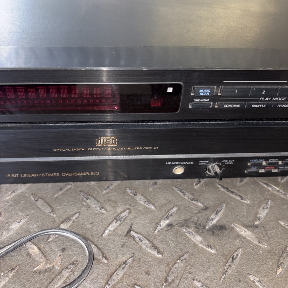 Sony CDP-C705 5 Disk Compact CD Player Optical & Stereo Out