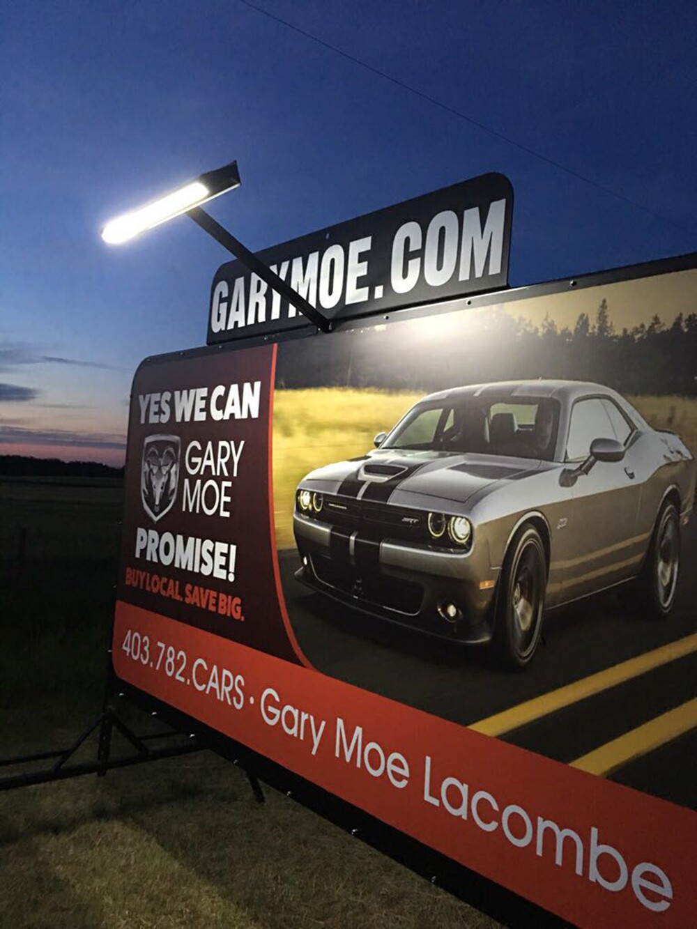 EE820W4F Solar Aluminum All-Night-On Wall Flood Billboard Sign Ad LED Light