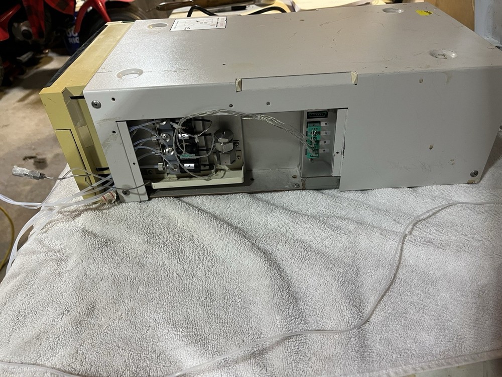 Hitachi HPLC Pump L-7200
