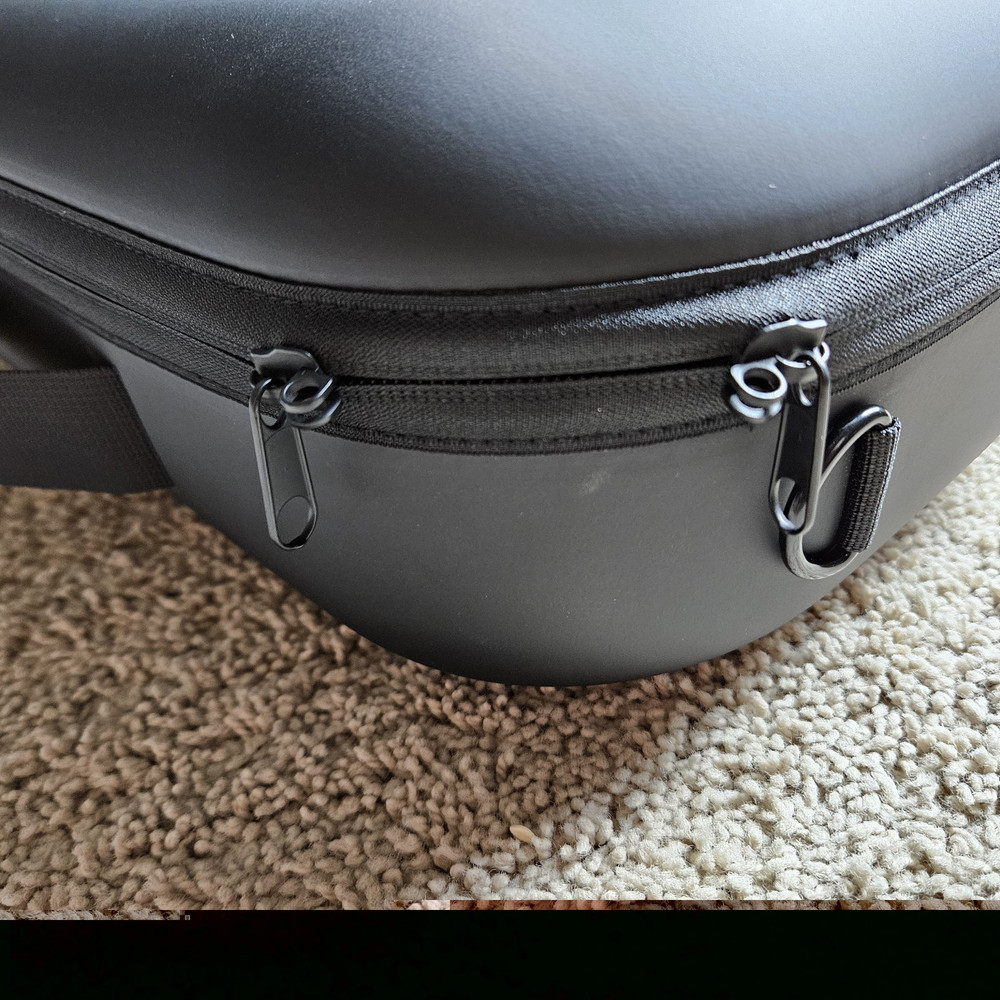 Charging Case for HTC VIVE Focus Series Model 2QBC100