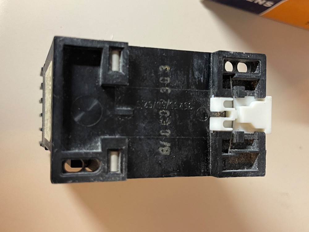 SIEMENS TIME DELAY RELAY 7PU22
