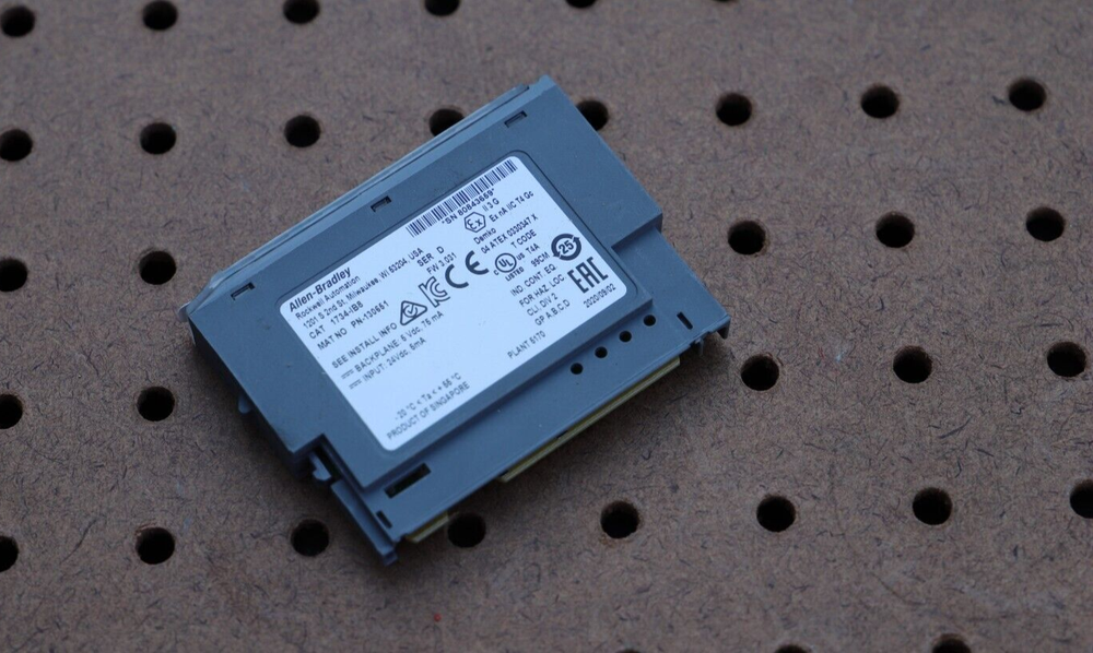 ALLEN-BRADLEY 1734-IB8 SER D MODULE