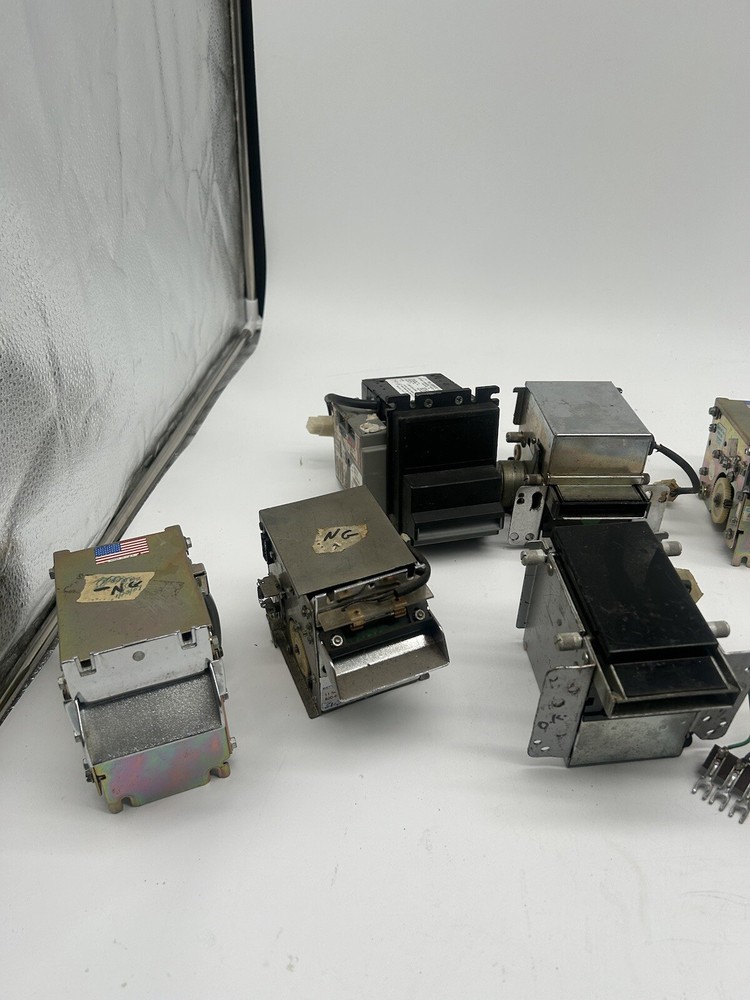 Vending Machines Bills Acceptors Untested Pick Which One You Want ￼