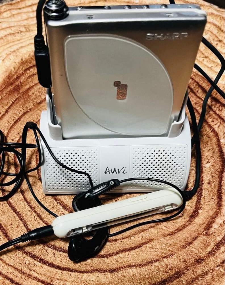 Sharp Md-Dp700-W Walkman Md Player