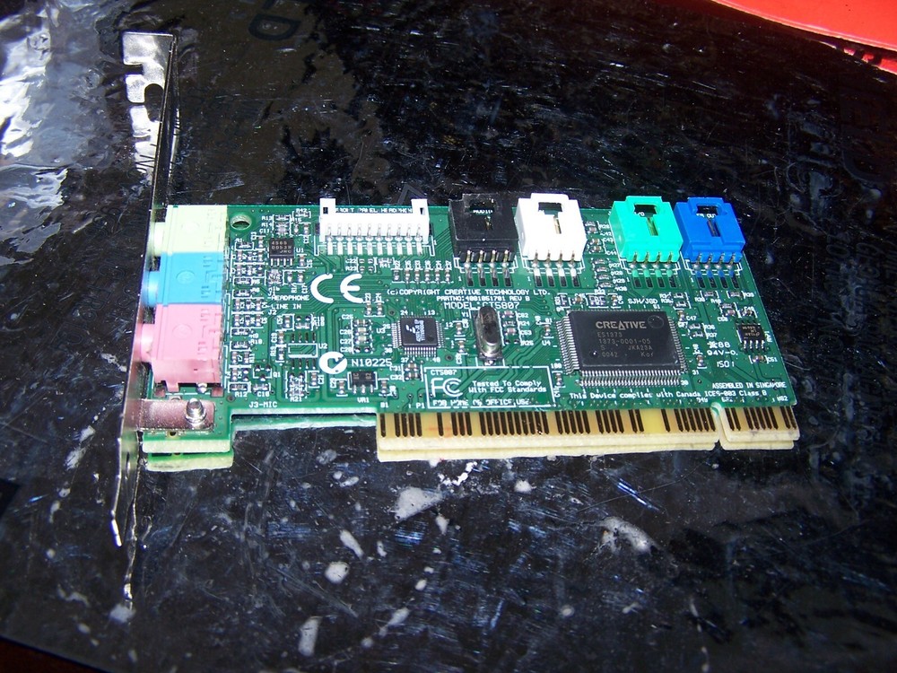 Creative Technology CT5807 PCI Sound Card for PC
