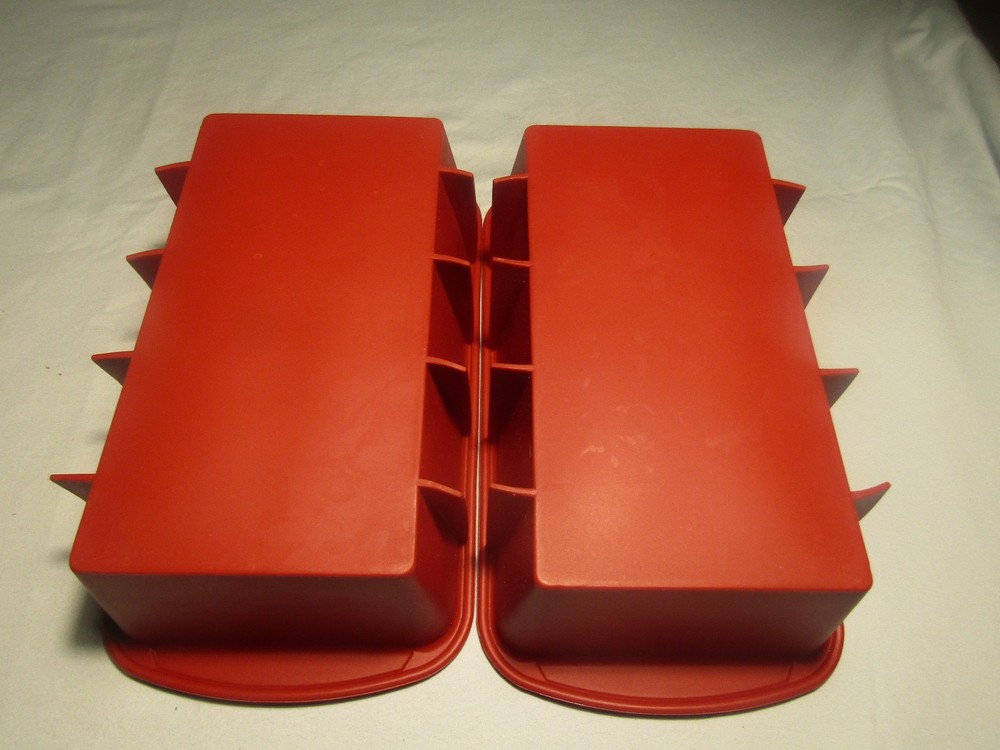 Wilton Silicon Bread Pan Molds (2 Piece Bundle) Preowned Good Condition