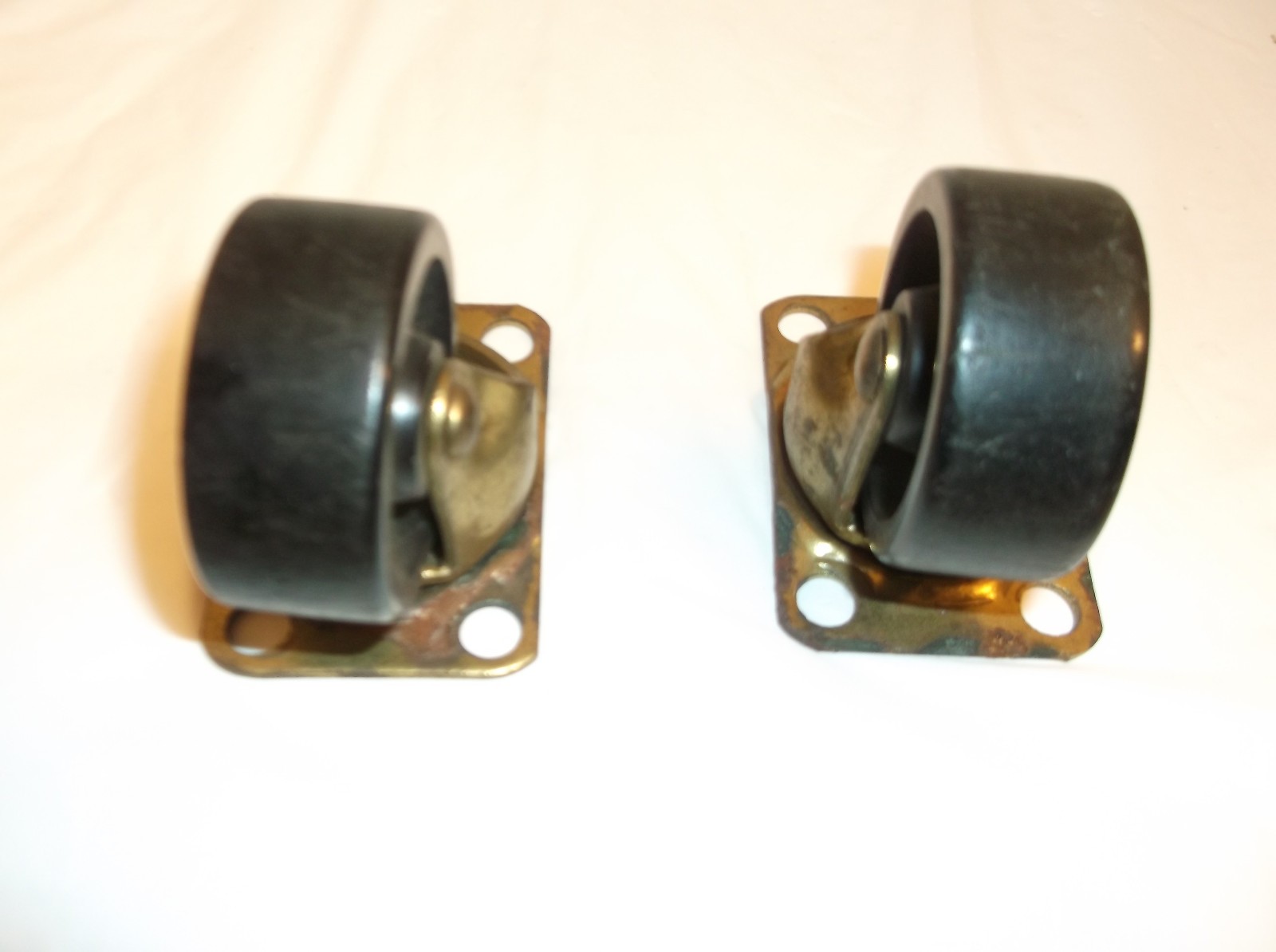 Vintage SWIVEL FURNITURE CASTORS 1-1/2" Wheels Brass Swivels - Lot of 2