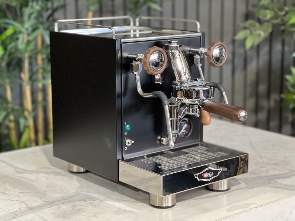 WEGA W MINI 1 GROUP BLACK & TIMBER ESPRESSO COFFEE MACHINE