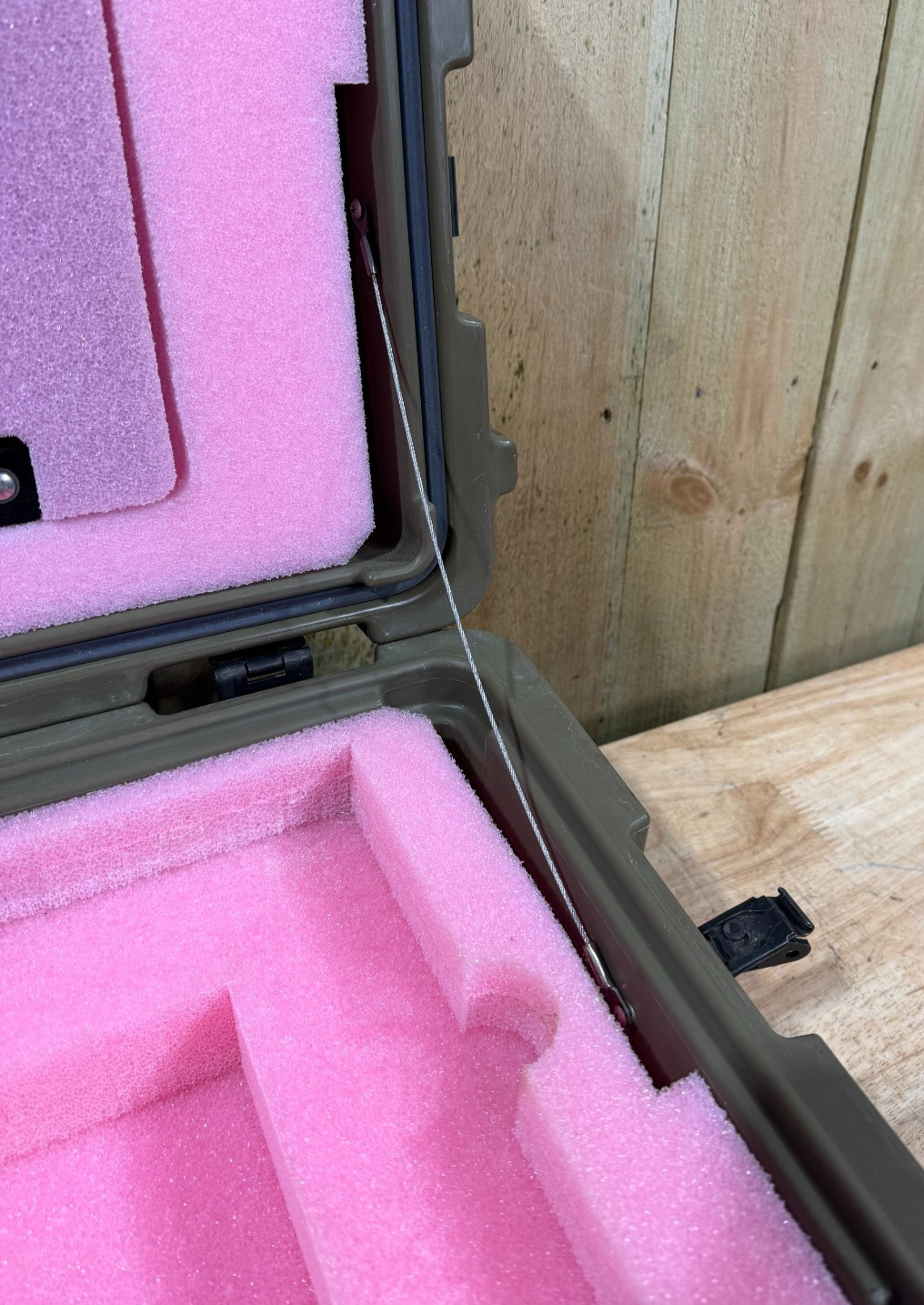 ECS 22x14x8.5" Loadmaster Waterproof Footlocker Case Storage Case Military