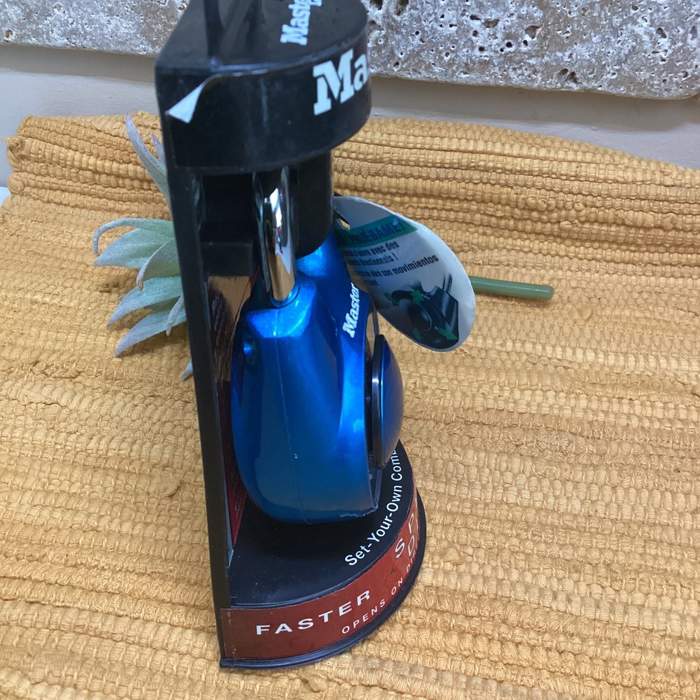 Master Lock 1500ID Speed Dial Combination Lock Blue New