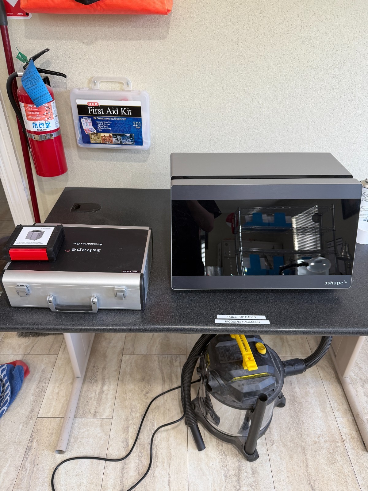 3shape D2000 with expired complete restorative dongle.