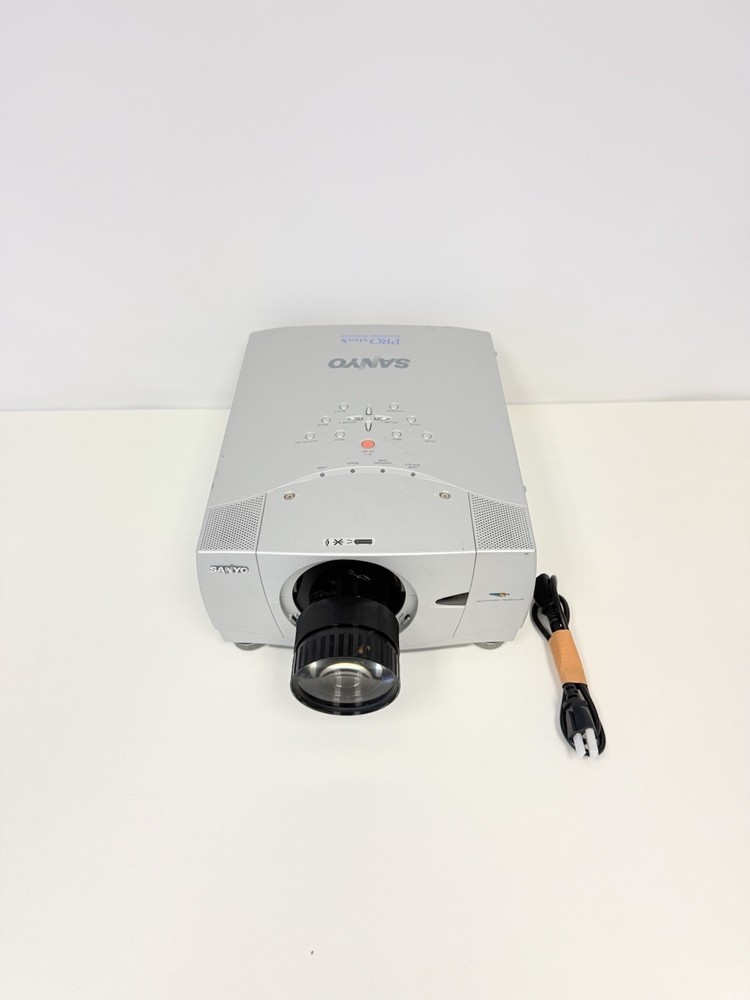 Sanyo Projector Pro XtraX Multiverse Model # PLC-XP46L W/ Lens Tested