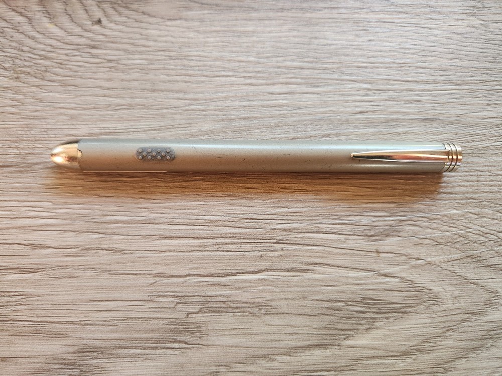 Vintage Opcom Pen Style Red Laser Pointer 630-680nm