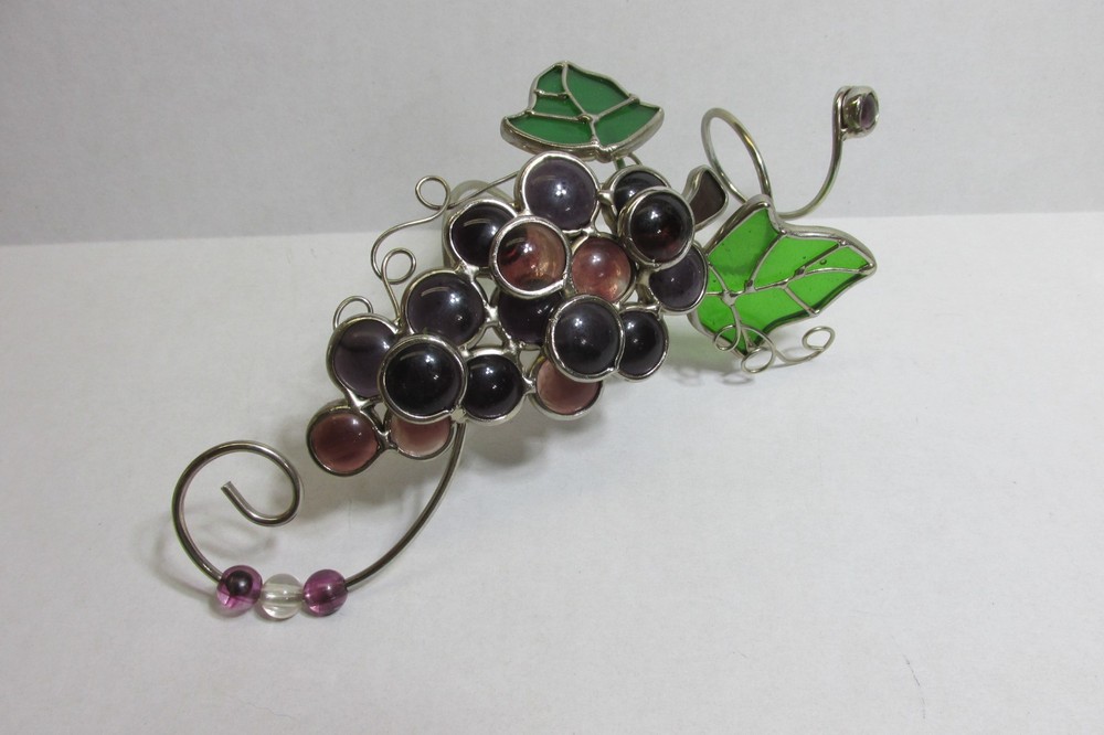 GRAPES & LEAVES WINE BOTTLE DECORATION