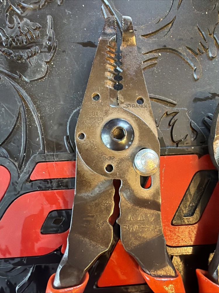 Snap-On Electrical Pliers PWCS9CF & 7” orange LONG Locking Wire Stripper Set