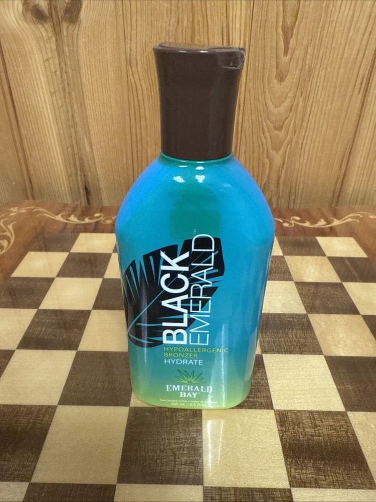 Emerald Bay Black Emerald Hypoallergenic Bronzer Hydrate Tanning Lotion