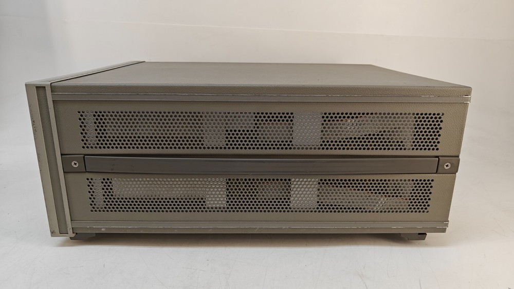 HP 3563A Dynamic Signal / Control System Analyzer with Digital Inputs, 100kHz